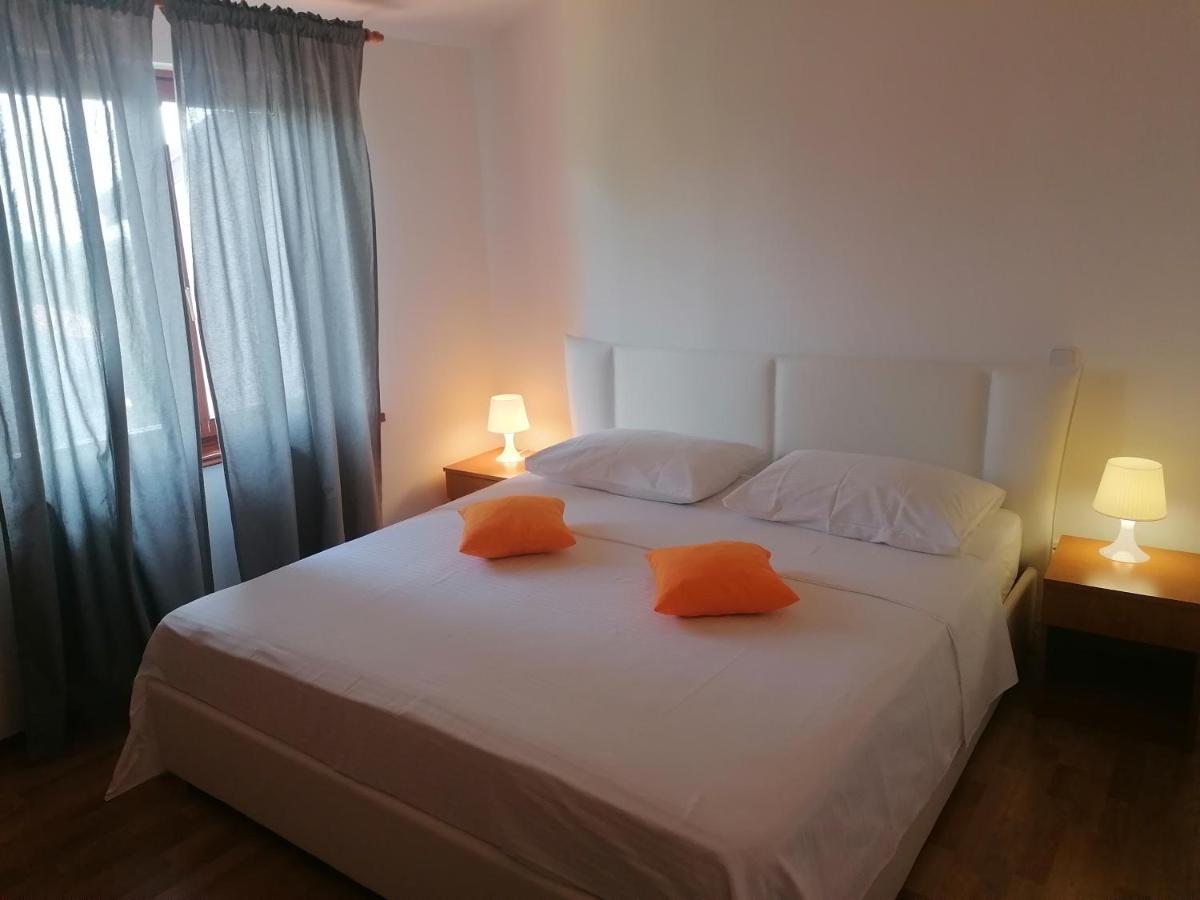 פורץ Apartments Filip & Tara חדר תמונה