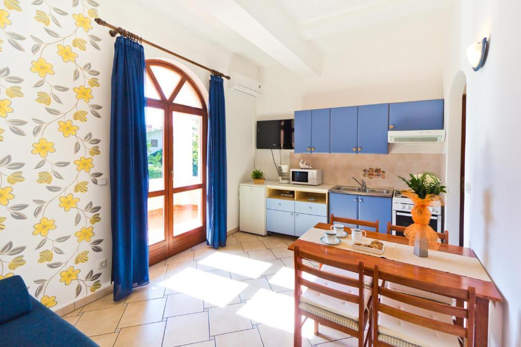 פורץ Apartments Filip & Tara חדר תמונה