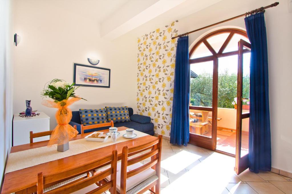 פורץ Apartments Filip & Tara חדר תמונה